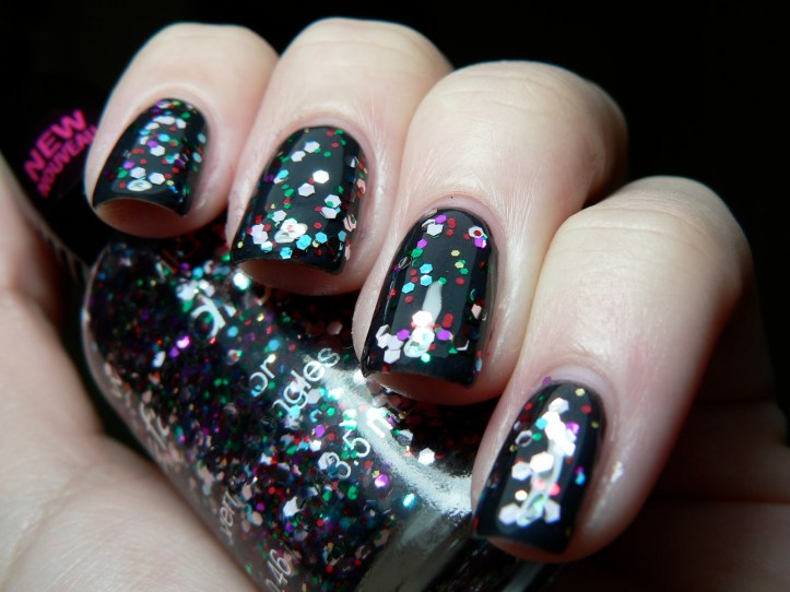 glitter nails