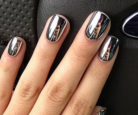 mirror manicure