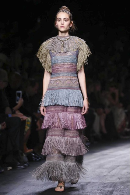 Valentino spring 2016. Image courtesy Fashion GPS Radar.